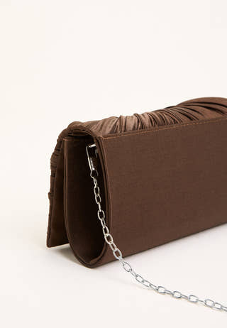 Knot Clutch