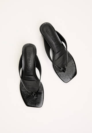 Biaspice Toe Post Faux Leather