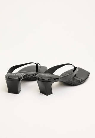 Biaspice Toe Post Faux Leather