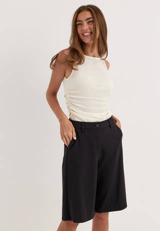 High Waist City Shorts Black