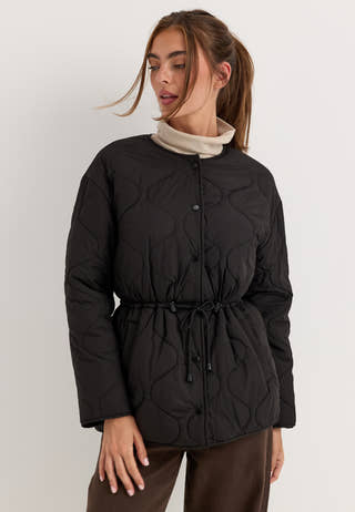 Scarf Quilted Short Jacket Black