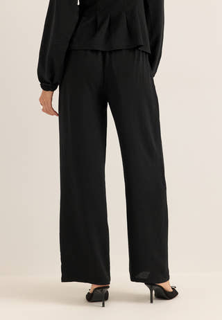 Crepe Front Seam Trousers Black