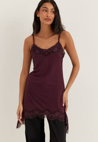 Lace Detail Singlet Red