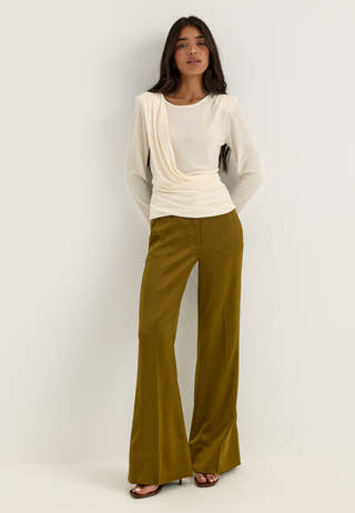 Drapy Top White