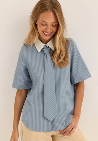 Vilinna 2/4 SHIRT W. TIE SHIRT Striped