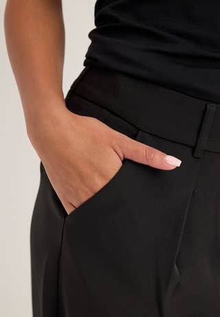 High Waist Pleated Trousers Black