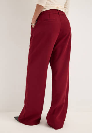 High Waist Pleated Trousers Red