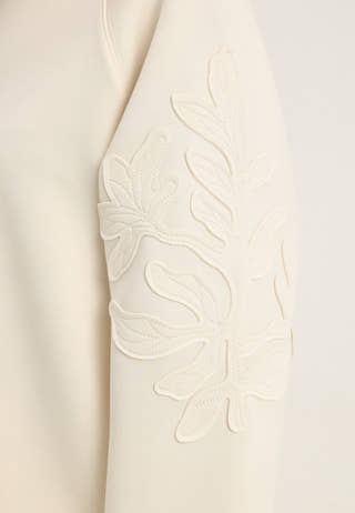 Objandrea Re L/S O-NECK EMB TOP Beige