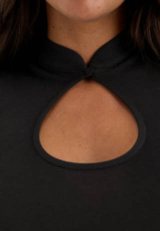 Keyhole Top Black