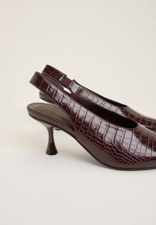High Vamp Pointy Slingback Red