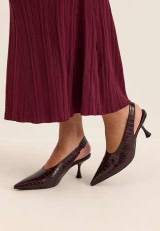 High Vamp Pointy Slingback Red