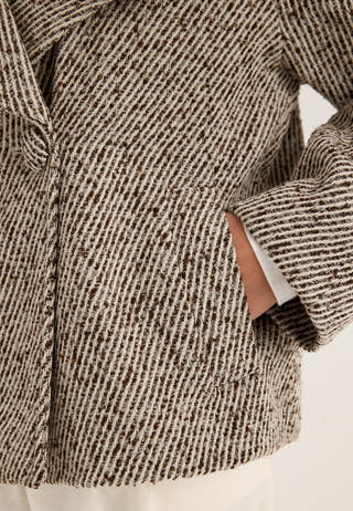 Vikamille L/S SHORT JACKET Beige