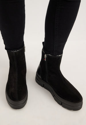 Mount Fiona Suede Boot Black