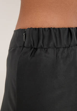Vishina Hw Short Skirt Black