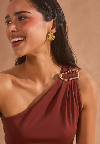 One shoulder dress
