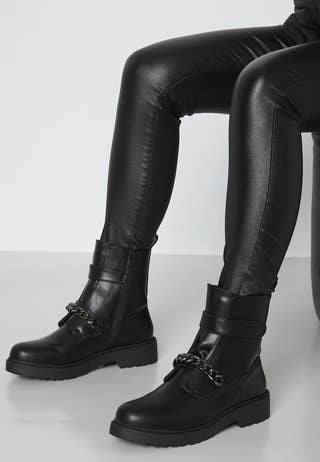 Delpha Chain Boot