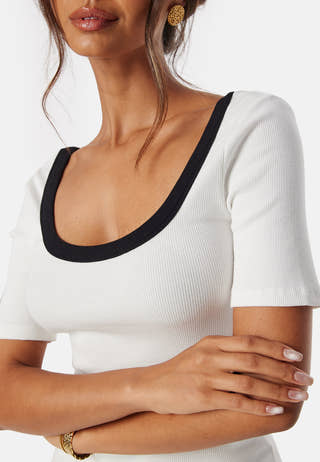 Contrast Rib Short Sleeve Top