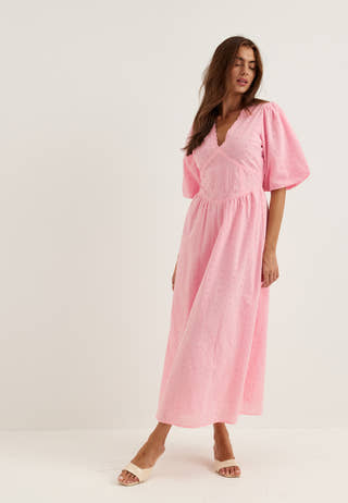 bubbleroom-broderie-anglaise-maxi-dress-pink_4