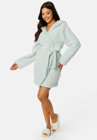 Kinney fluffy robe
