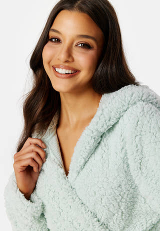 Kinney fluffy robe