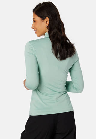 Maxime turtleneck top