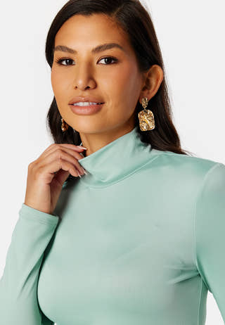 Maxime turtleneck top