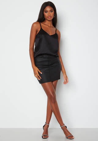 Short Coated Skirt