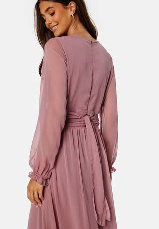Delilah prom dress