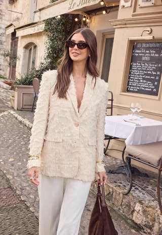 Featherlike Oversized Blazer