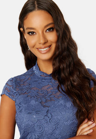 Jolie Short Sleeve Midi Dress