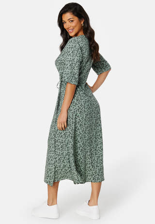 Sarai wrap dress