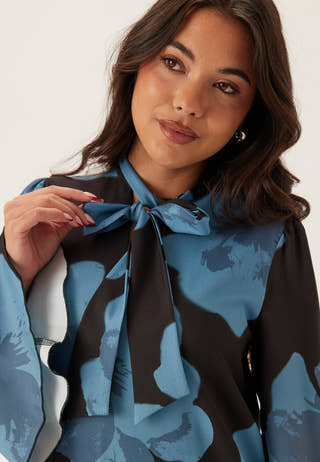 Scarf L/S Dress