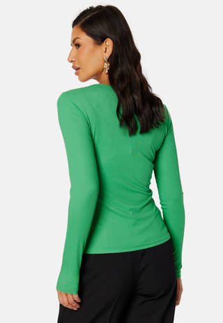 Tiana top