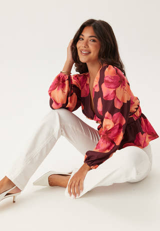 V-neck L/S Blouse