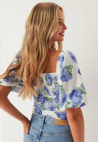 Volume Sleeve Top