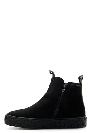 Mount V. Zip Boots