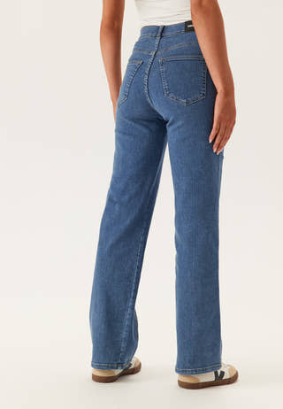Moxy Straight Curve