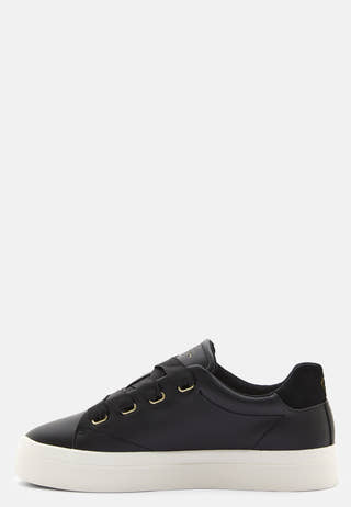 Avona Sneaker