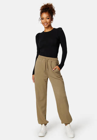Icon Essential Pants