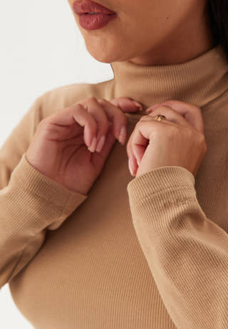Slim Rib Turtleneck