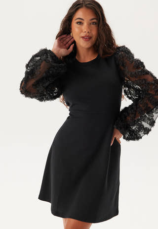 3D Floral Sleeve Short Dress