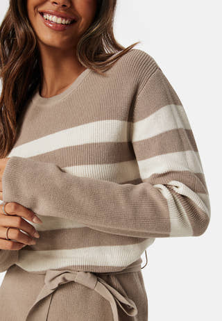 Striped O-neck  Knitted Dress