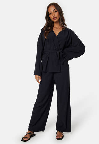 Structure Wrap Top