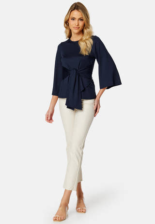 Petra tie top