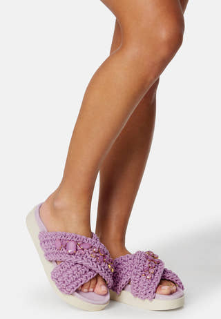 Slipper Woven Stones