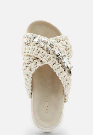 Woven Stones Platform