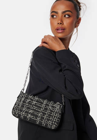 MD Chain Pouchette