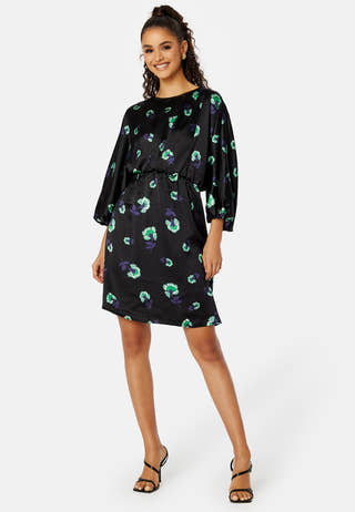 Agafia 3/4 Dress