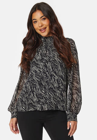 Mila L/S High Neck Top