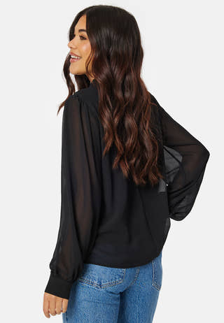 Mila L/S High Neck Top